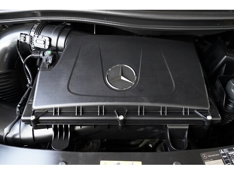 Mercedes-Benz 2018 Mercedes Benz V220 D Amg Line - 2.2 Diesel Euro 6 - Long Wheel Base - Huge Spec