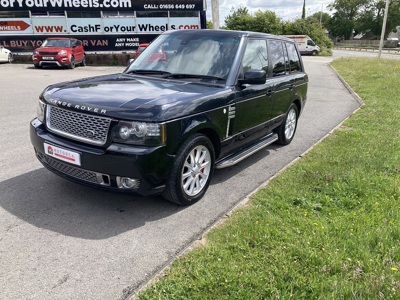 Land Rover 4.4 TD V8 Vogue SUV 5dr Diesel Auto 4WD Euro 5 (313 bhp)