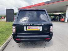 Land Rover 4.4 TD V8 Vogue SUV 5dr Diesel Auto 4WD Euro 5 (313 bhp)