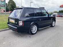 Land Rover 4.4 TD V8 Vogue SUV 5dr Diesel Auto 4WD Euro 5 (313 bhp)