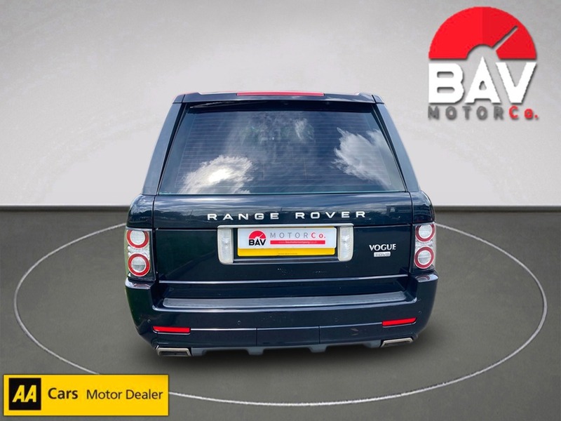 Land Rover 4.4 TD V8 Vogue SUV 5dr Diesel Auto 4WD Euro 5 (313 bhp)