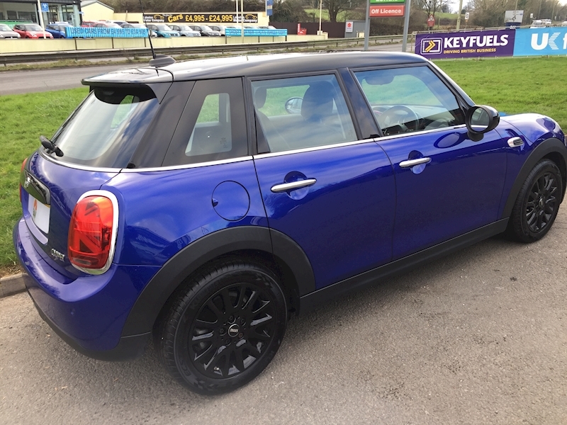 MINI 1.5 Cooper Classic Hatchback 5dr Petrol Manual Euro 6 (s/s) (136 ps)