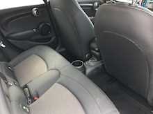 MINI 1.5 Cooper Classic Hatchback 5dr Petrol Manual Euro 6 (s/s) (136 ps)