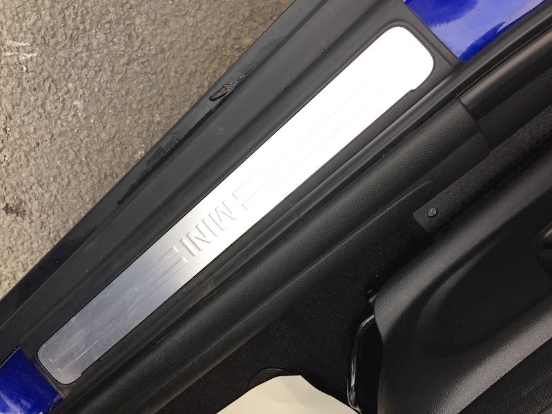 MINI 1.5 Cooper Classic Hatchback 5dr Petrol Manual Euro 6 (s/s) (136 ps)