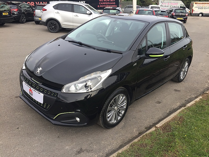 Peugeot 1.2 PureTech XS Lime Hatchback 5dr Petrol Manual Euro 6 (82 ps)