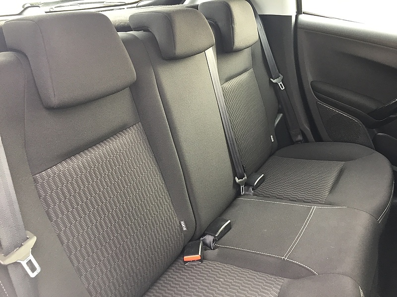 Peugeot 1.2 PureTech XS Lime Hatchback 5dr Petrol Manual Euro 6 (82 ps)