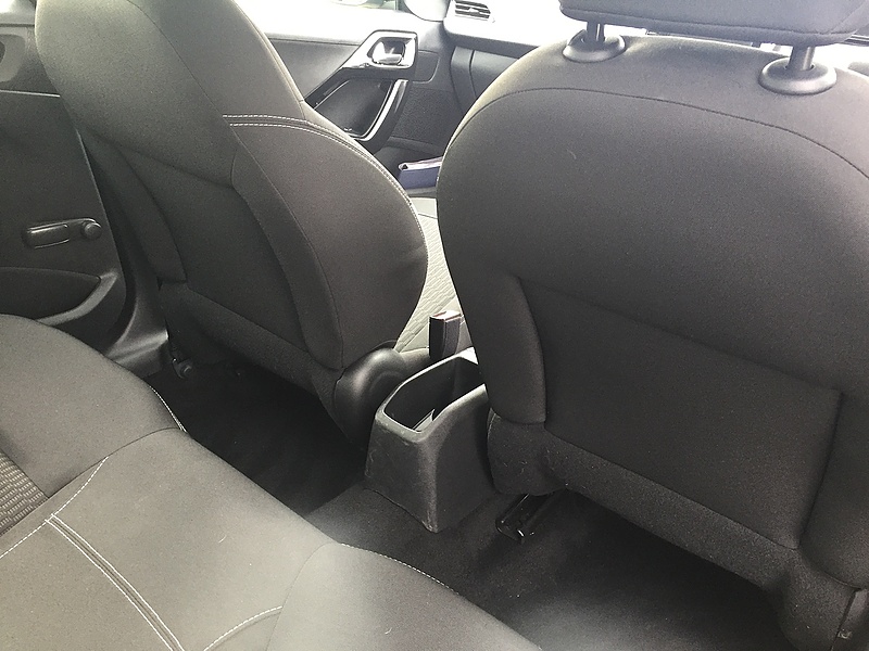 Peugeot 1.2 PureTech XS Lime Hatchback 5dr Petrol Manual Euro 6 (82 ps)