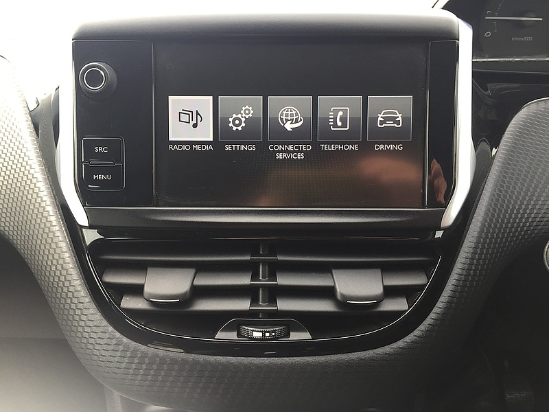 Peugeot 1.2 PureTech XS Lime Hatchback 5dr Petrol Manual Euro 6 (82 ps)