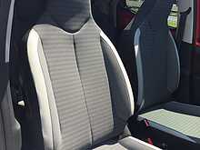 Toyota 1.0 VVT-i x-trend Funroof 5dr Petrol x-shift Euro 6 (71 ps)