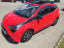 Toyota 1.0 VVT-i x-trend Funroof 5dr Petrol x-shift Euro 6 (71 ps)