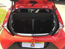 Toyota 1.0 VVT-i x-trend Funroof 5dr Petrol x-shift Euro 6 (71 ps)