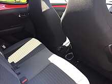 Toyota 1.0 VVT-i x-trend Funroof 5dr Petrol x-shift Euro 6 (71 ps)