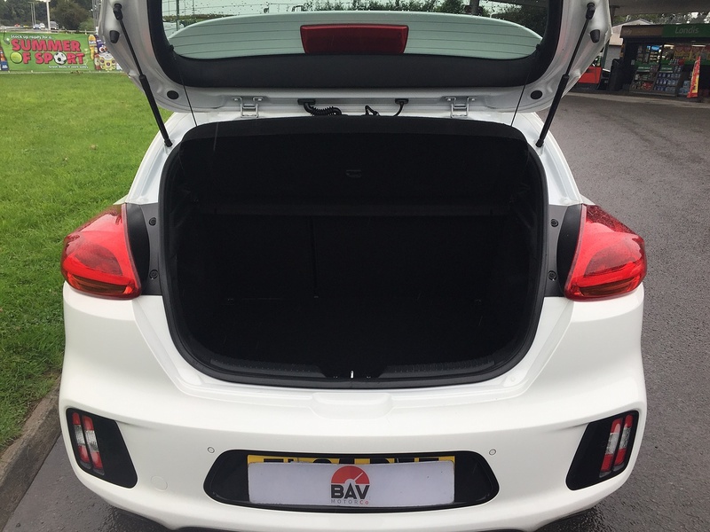 Kia 1.6 T-GDi GT Tech Hatchback 3dr Petrol Manual Euro 5 (201 bhp)