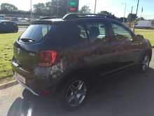 Dacia 1.5 dCi Laureate Hatchback 5dr Diesel Manual Euro 6 (s/s) (90 ps)