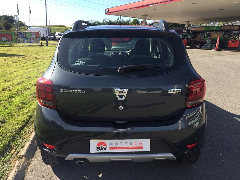 Dacia 1.5 dCi Laureate Hatchback 5dr Diesel Manual Euro 6 (s/s) (90 ps)