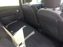 Dacia 1.5 dCi Laureate Hatchback 5dr Diesel Manual Euro 6 (s/s) (90 ps)