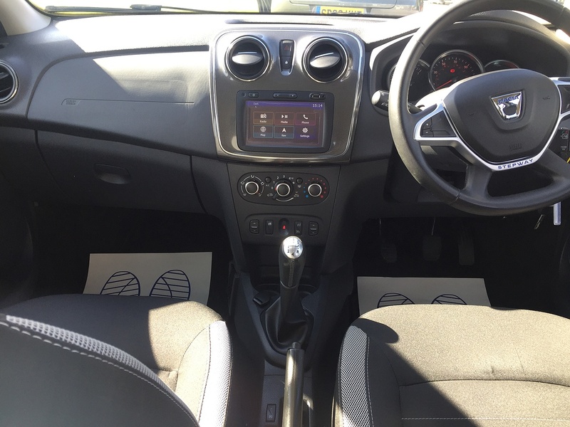 Dacia 1.5 dCi Laureate Hatchback 5dr Diesel Manual Euro 6 (s/s) (90 ps)