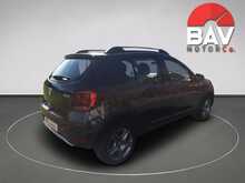 Dacia 1.5 dCi Laureate Hatchback 5dr Diesel Manual Euro 6 (s/s) (90 ps)
