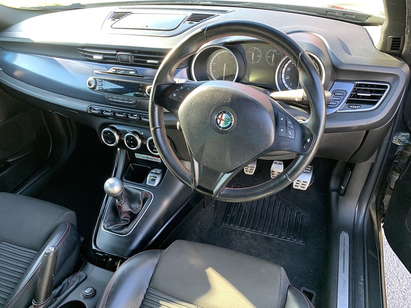 Alfa Romeo 1750 TBi Cloverleaf Hatchback 5dr Petrol Manual Euro 5 (235 bhp)