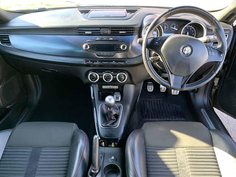 Alfa Romeo 1750 TBi Cloverleaf Hatchback 5dr Petrol Manual Euro 5 (235 bhp)