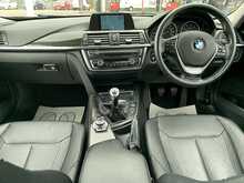 BMW 2.0 320d Luxury Saloon 4dr Diesel Manual xDrive Euro 5 (s/s) (184 ps)