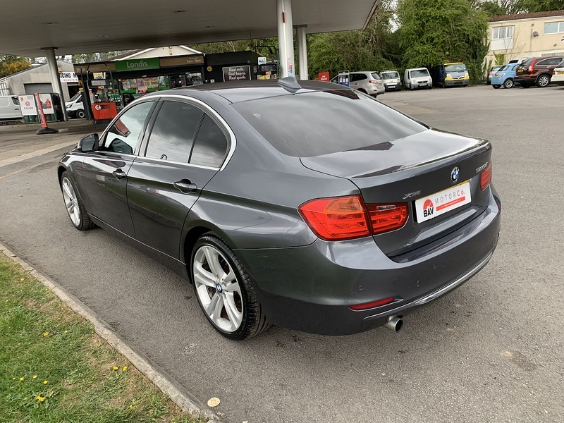 BMW 2.0 320d Luxury Saloon 4dr Diesel Manual xDrive Euro 5 (s/s) (184 ps)