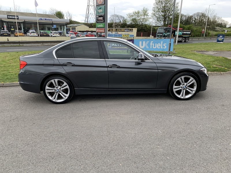 BMW 2.0 320d Luxury Saloon 4dr Diesel Manual xDrive Euro 5 (s/s) (184 ps)