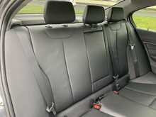 BMW 2.0 320d Luxury Saloon 4dr Diesel Manual xDrive Euro 5 (s/s) (184 ps)