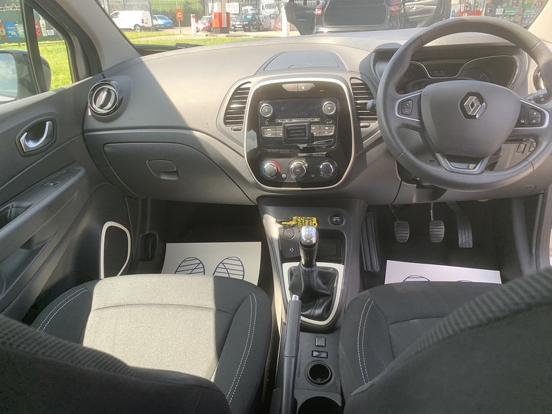 Renault 0.9 TCe ENERGY Play SUV 5dr Petrol Manual Euro 6 (s/s) (90 ps)