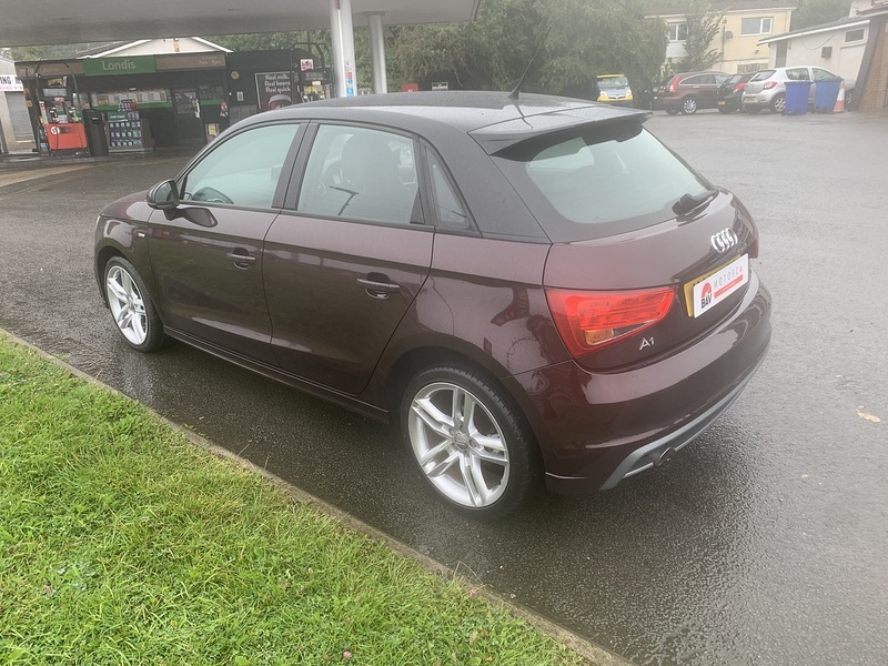 Audi 1.6 TDI S line Sportback 5dr Diesel Manual Euro 5 (s/s) (105 ps)