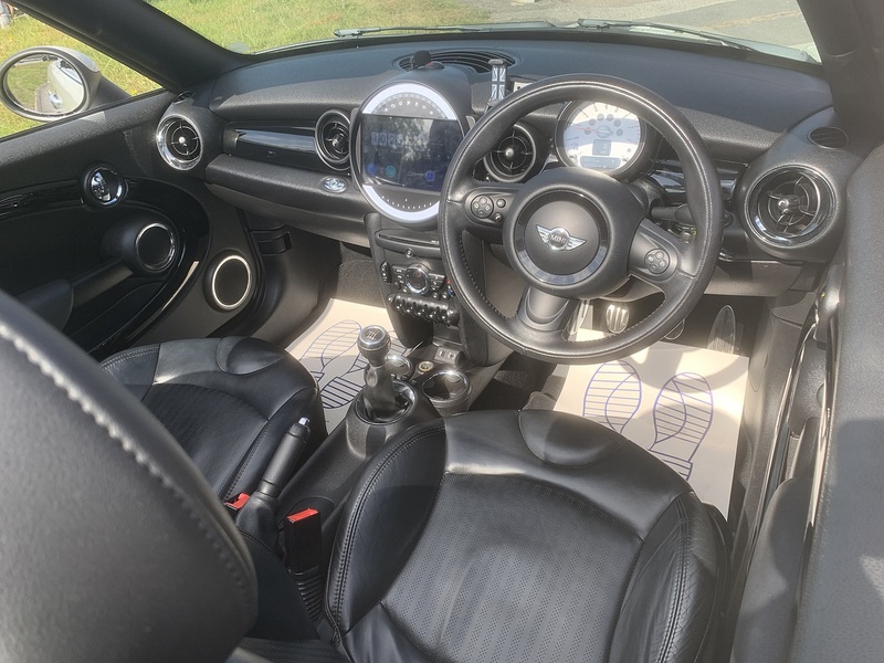 MINI 1.6 Cooper S Convertible 2dr Petrol Manual Euro 5 (s/s) (184 ps)