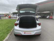 Vauxhall 1.2 Turbo SRi Hatchback 5dr Petrol Manual Euro 6 (s/s) (145 ps)