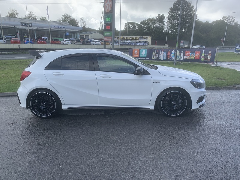 Mercedes-Benz 2.0 A45 AMG Hatchback 5dr Petrol SpdS DCT 4MATIC Euro 6 (s/s) (360 ps)