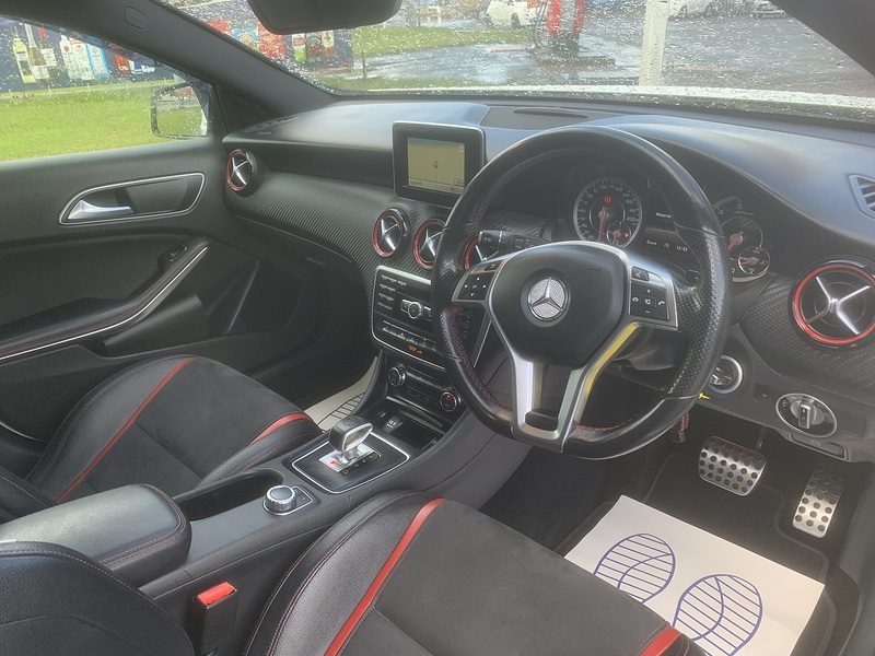 Mercedes-Benz 2.0 A45 AMG Hatchback 5dr Petrol SpdS DCT 4MATIC Euro 6 (s/s) (360 ps)