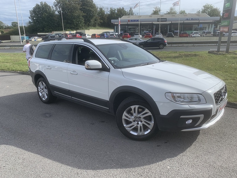 Volvo D5 Se Nav Awd 2.4 5dr Esta  te Automatic Diesel