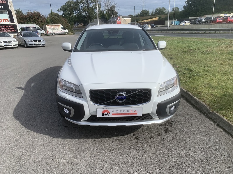 Volvo D5 Se Nav Awd 2.4 5dr Esta  te Automatic Diesel