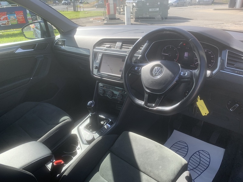 Volkswagen 2.0 TDI BlueMotion Tech SEL SUV 5dr Diesel Manual 4Motion Euro 6 (s/s) (150 ps)