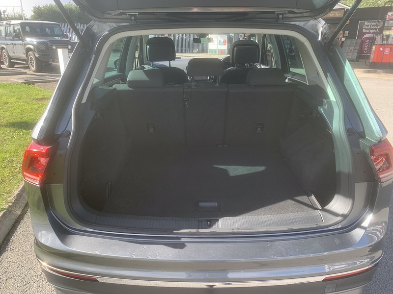 Volkswagen 2.0 TDI BlueMotion Tech SEL SUV 5dr Diesel Manual 4Motion Euro 6 (s/s) (150 ps)