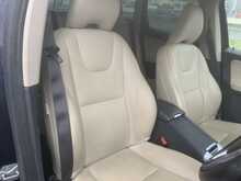 Volvo 2.4 D4 SE Lux Nav SUV 5dr Diesel Auto AWD Euro 6 (s/s) (190 ps)