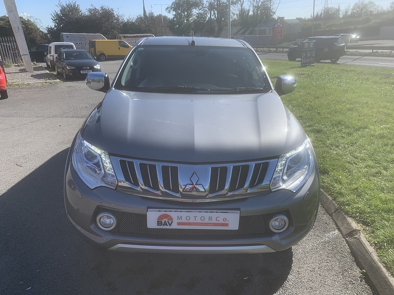 Mitsubishi 2.4 DI-D DC Barbarian Pickup Double Cab 4dr Diesel Auto 4WD Euro 5 (178 ps)