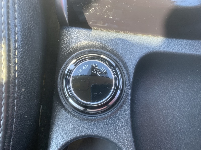 Mitsubishi 2.4 DI-D DC Barbarian Pickup Double Cab 4dr Diesel Auto 4WD Euro 5 (178 ps)