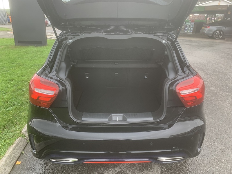 Mercedes-Benz 2.1 A200d AMG Line (Premium) Hatchback 5dr Diesel 7G-DCT Euro 6 (s/s) (136 ps)