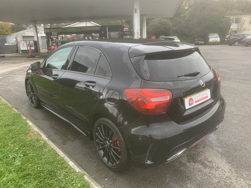 Mercedes-Benz 2.1 A200d AMG Line (Premium) Hatchback 5dr Diesel 7G-DCT Euro 6 (s/s) (136 ps)