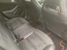 Mercedes-Benz 2.1 A200d AMG Line (Premium) Hatchback 5dr Diesel 7G-DCT Euro 6 (s/s) (136 ps)