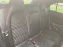 Mercedes-Benz 2.1 A200d AMG Line (Premium) Hatchback 5dr Diesel 7G-DCT Euro 6 (s/s) (136 ps)