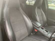 Mercedes-Benz 2.1 A200d AMG Line (Premium) Hatchback 5dr Diesel 7G-DCT Euro 6 (s/s) (136 ps)