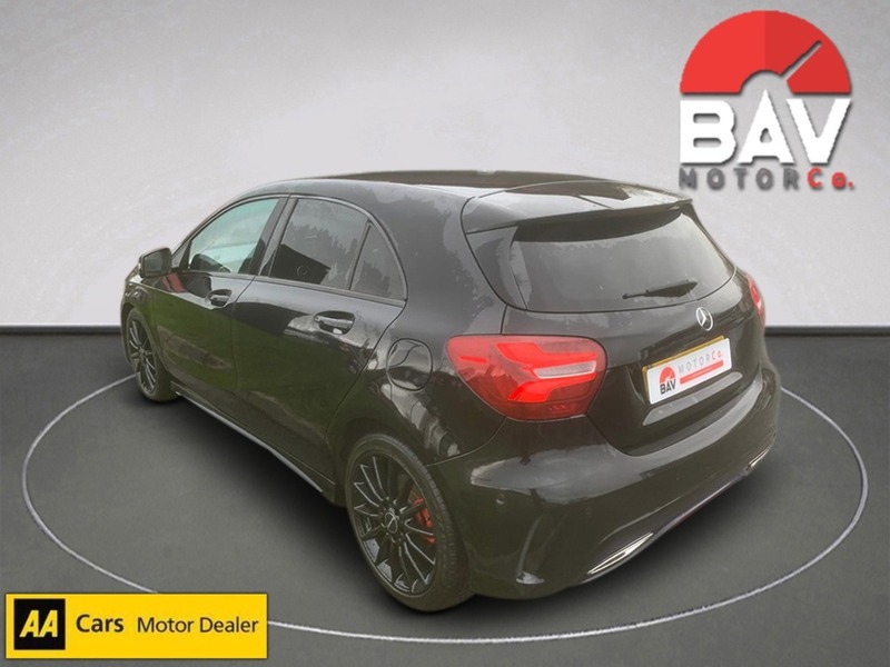 Mercedes-Benz 2.1 A200d AMG Line (Premium) Hatchback 5dr Diesel 7G-DCT Euro 6 (s/s) (136 ps)