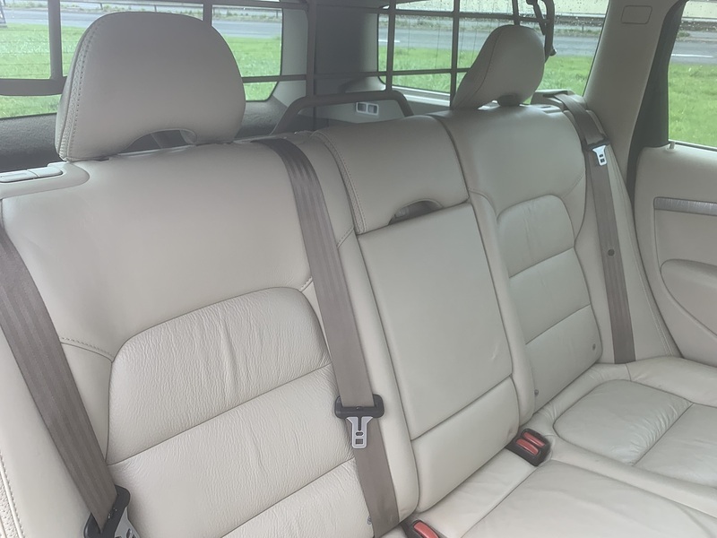 Volvo 2.4 D5 SE Estate 5dr Diesel Geartronic AWD Euro 5 (205 ps)