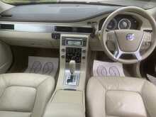 Volvo 2.4 D5 SE Estate 5dr Diesel Geartronic AWD Euro 5 (205 ps)