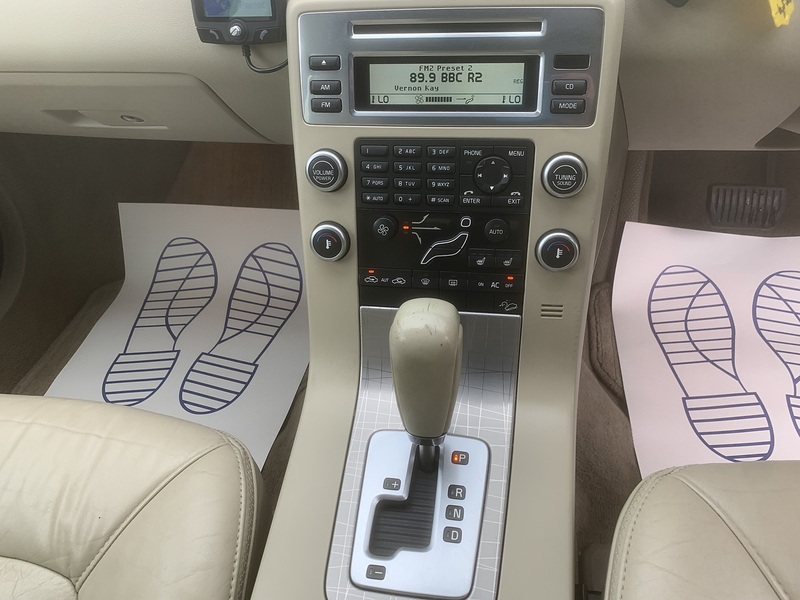 Volvo 2.4 D5 SE Estate 5dr Diesel Geartronic AWD Euro 5 (205 ps)